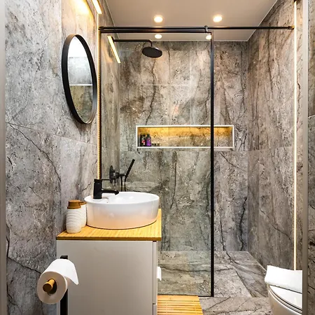 Chic And Charming 2bd Flat In The Heart Of By Flat Mаnager * 플로브디프