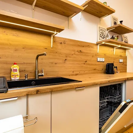 Chic And Charming 2bd Flat In The Heart Of By Flat Mаnager