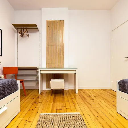 아파트 Chic And Charming 2bd Flat In The Heart Of By Flat Mаnager 플로브디프