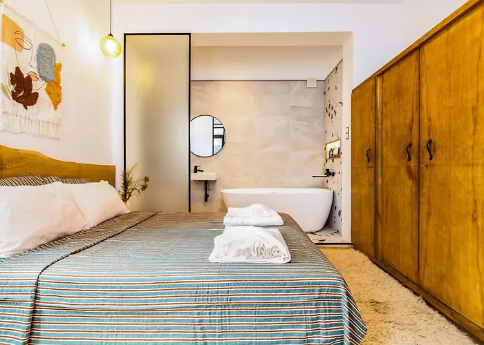 Chic And Charming 2bd Flat In The Heart Of By Flat Mаnager *